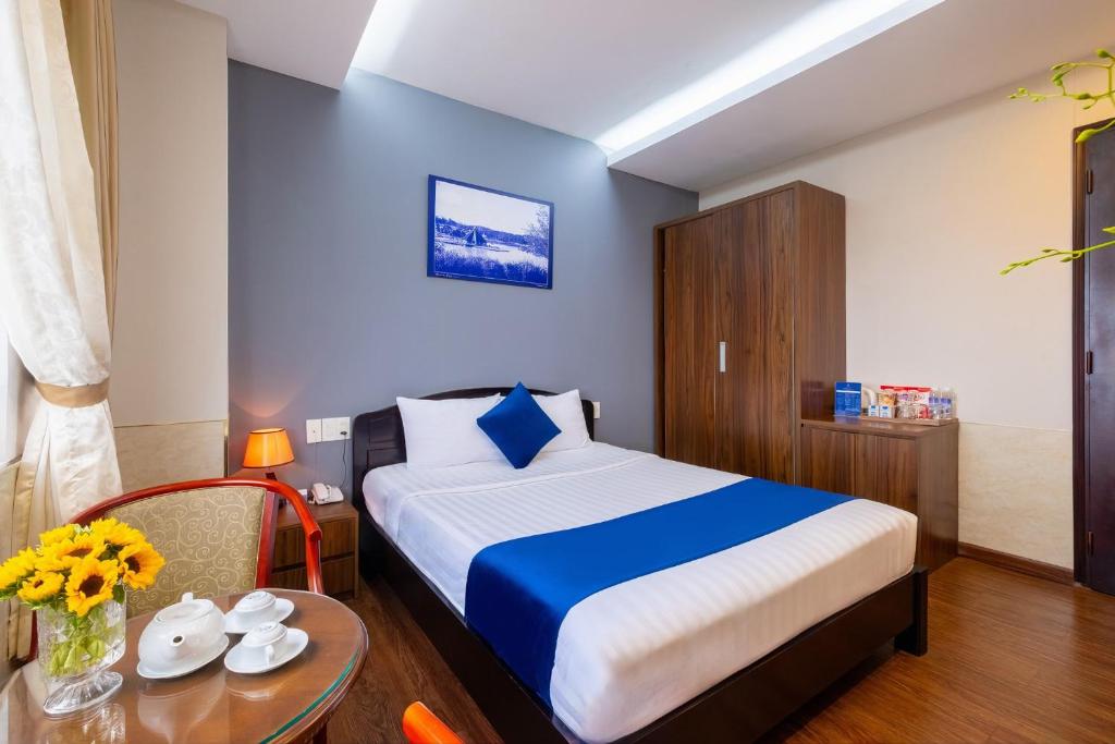 Sandals Hotel