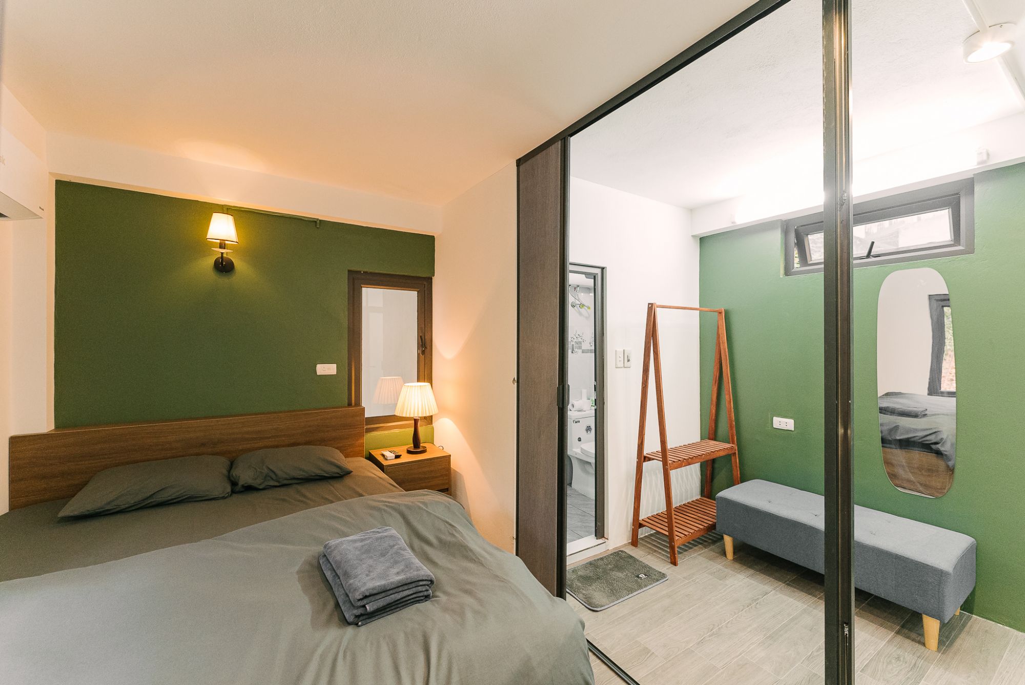 Toycan 3-Bedroom Apartment with living room & kitchen