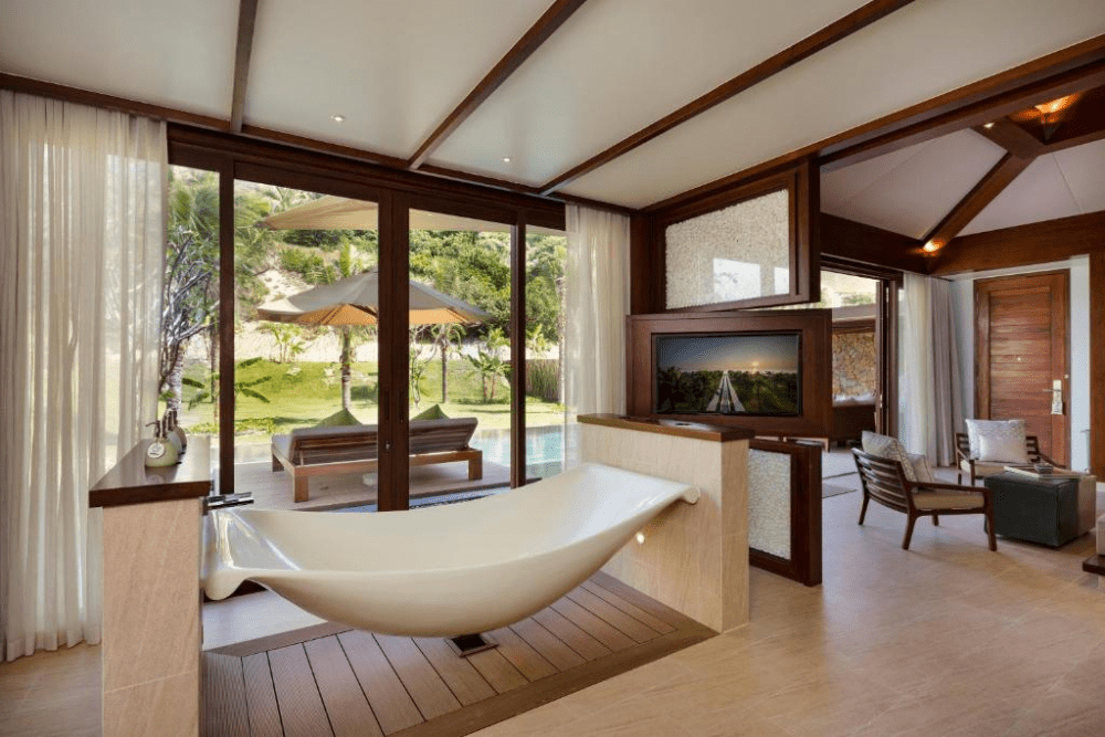 Top 10 resort Nha Trang 5 sao view biển đẹp, mới nhất 2026