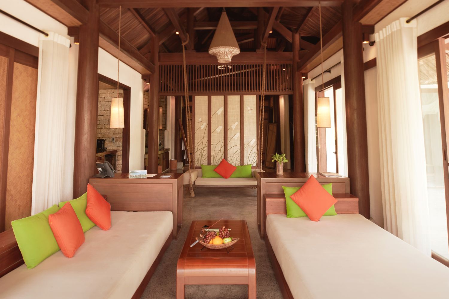 Lagoon Pool Villa
