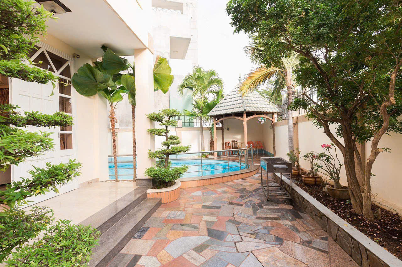 Palm 8 Villa  - Lạc Long Quân