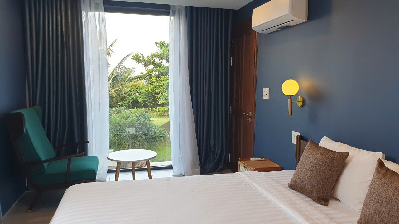 Sunrise Beach House Lầu