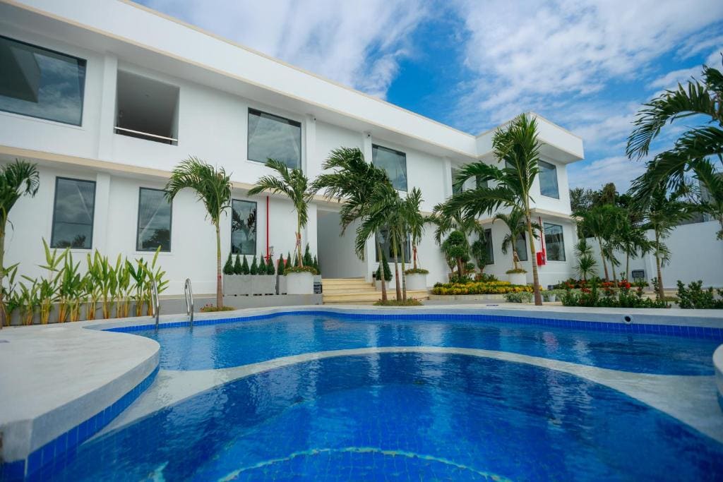  Tuong Vy Mini Bay Hotel