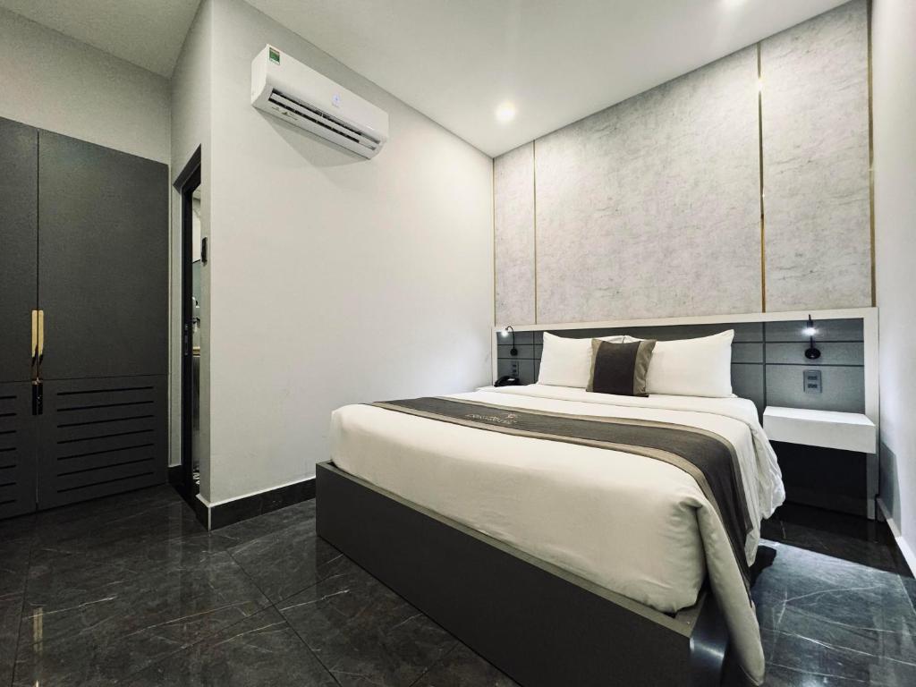 Lion Hotel 8