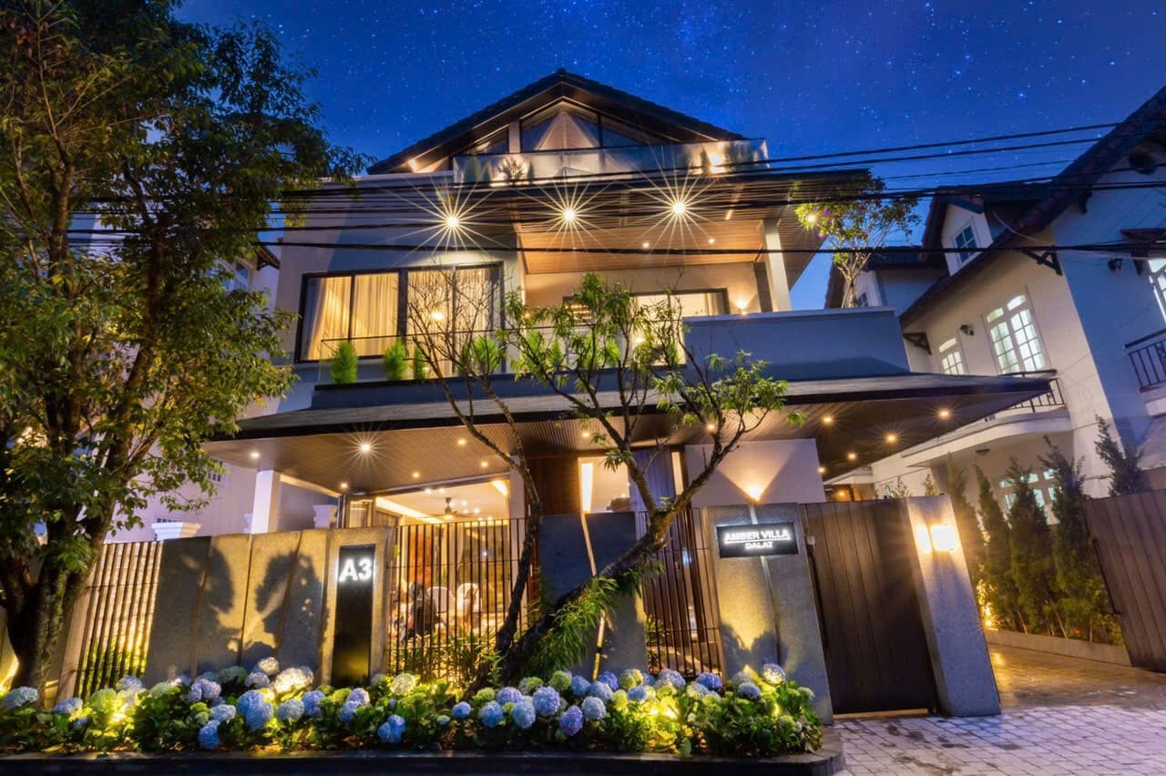 Amber Villa