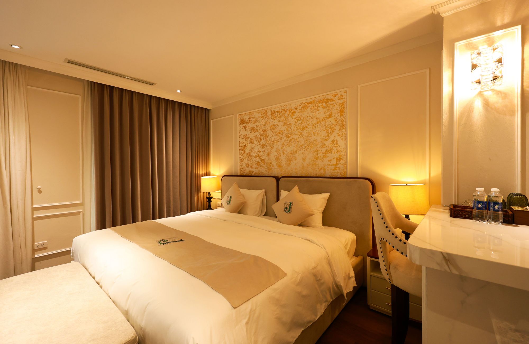 Jade Boutique Hotel