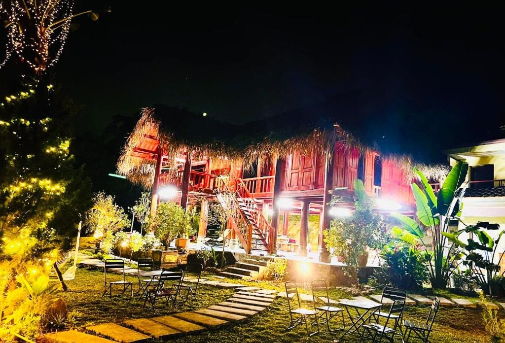 Gió Núi Homestay