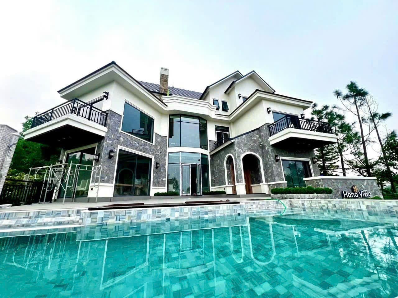 Hana Villa