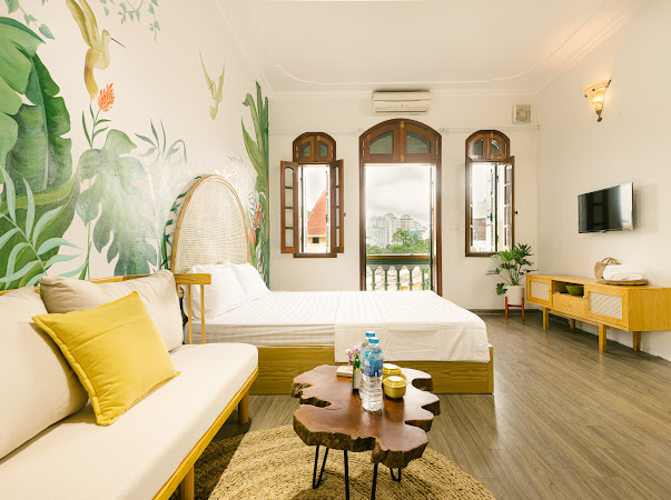 Eden Westlake Hotel