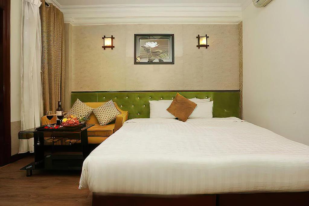 Golden Lotus Hotel