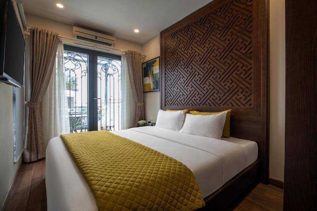 Hanoi Lakeside Premium Hotel