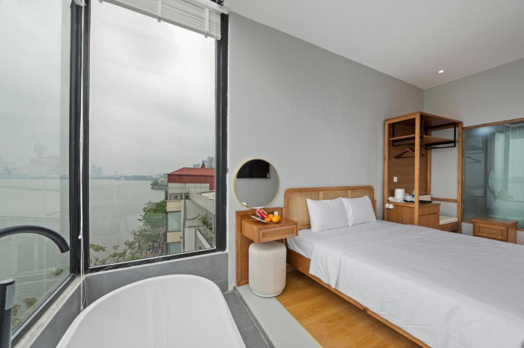 Lakeview Residence