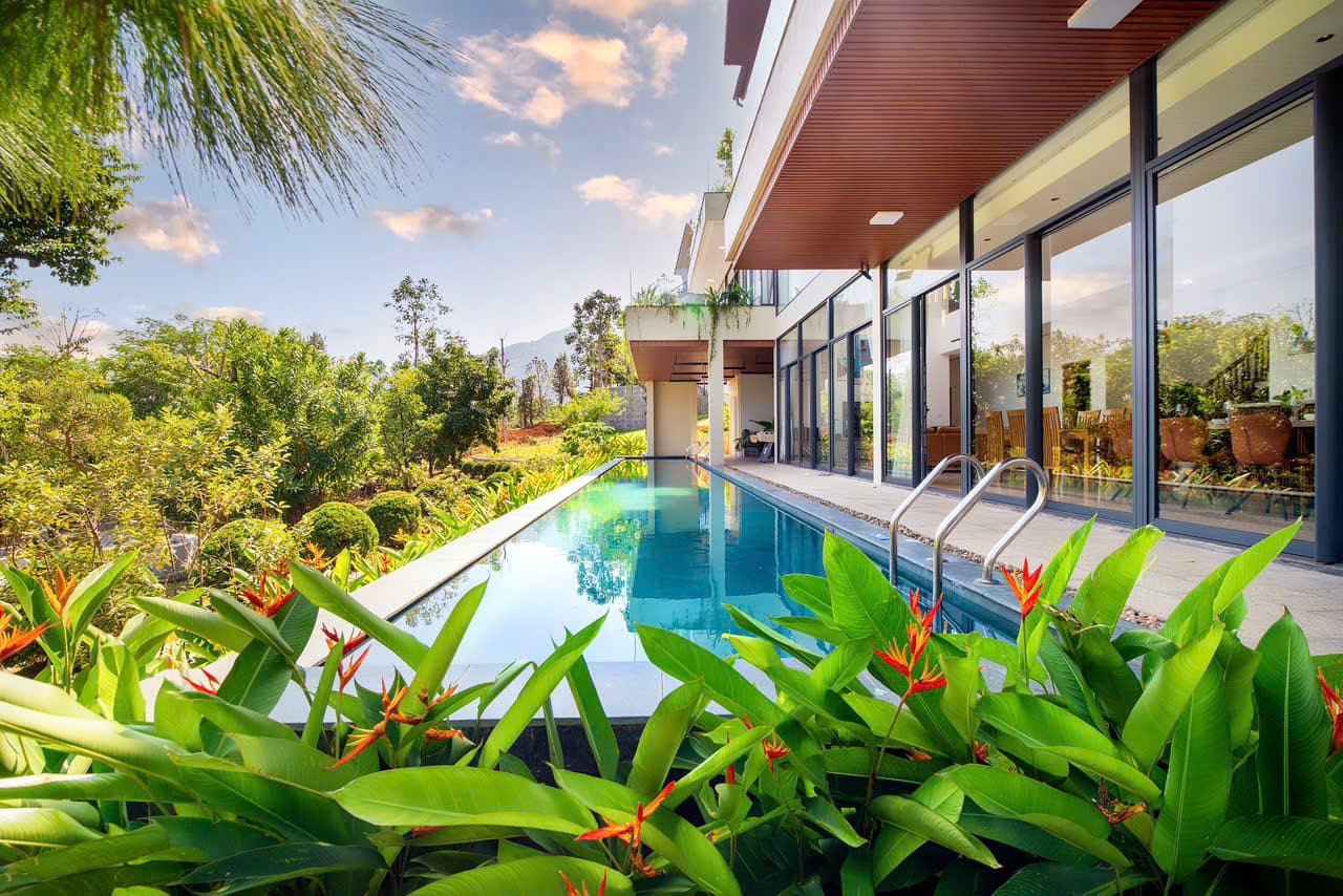 Moon Villa