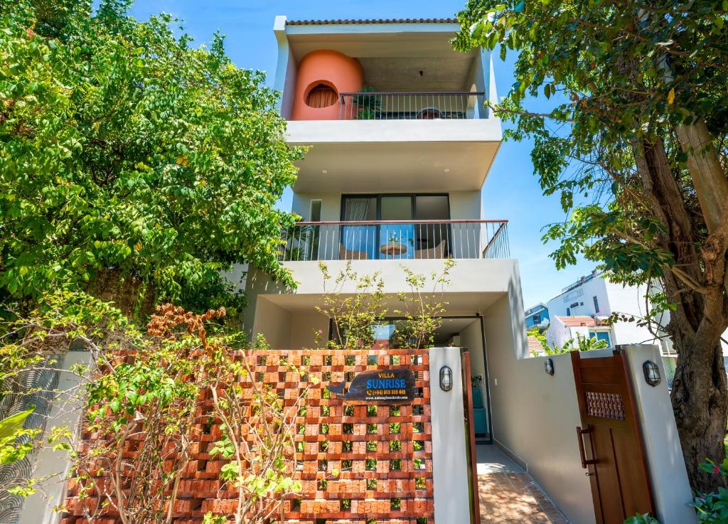 Sunrise Villa