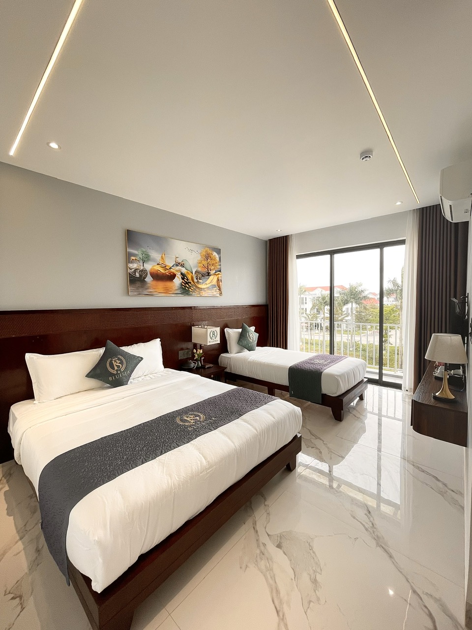 Blue Sea Hue Hotel 
