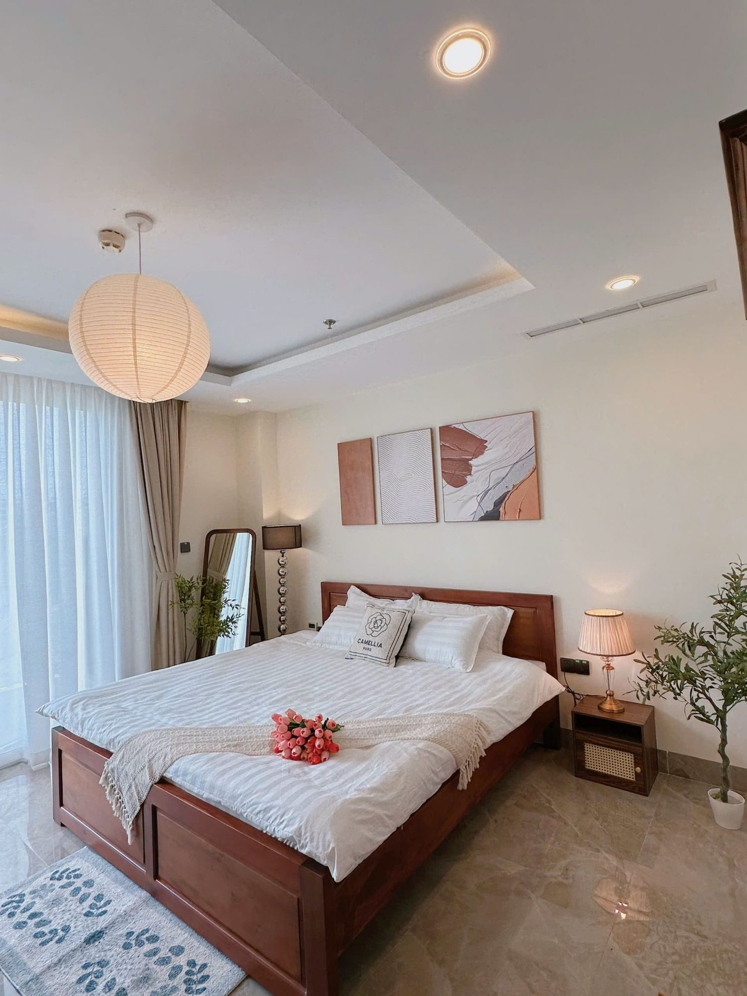 Lala Penthouse 1