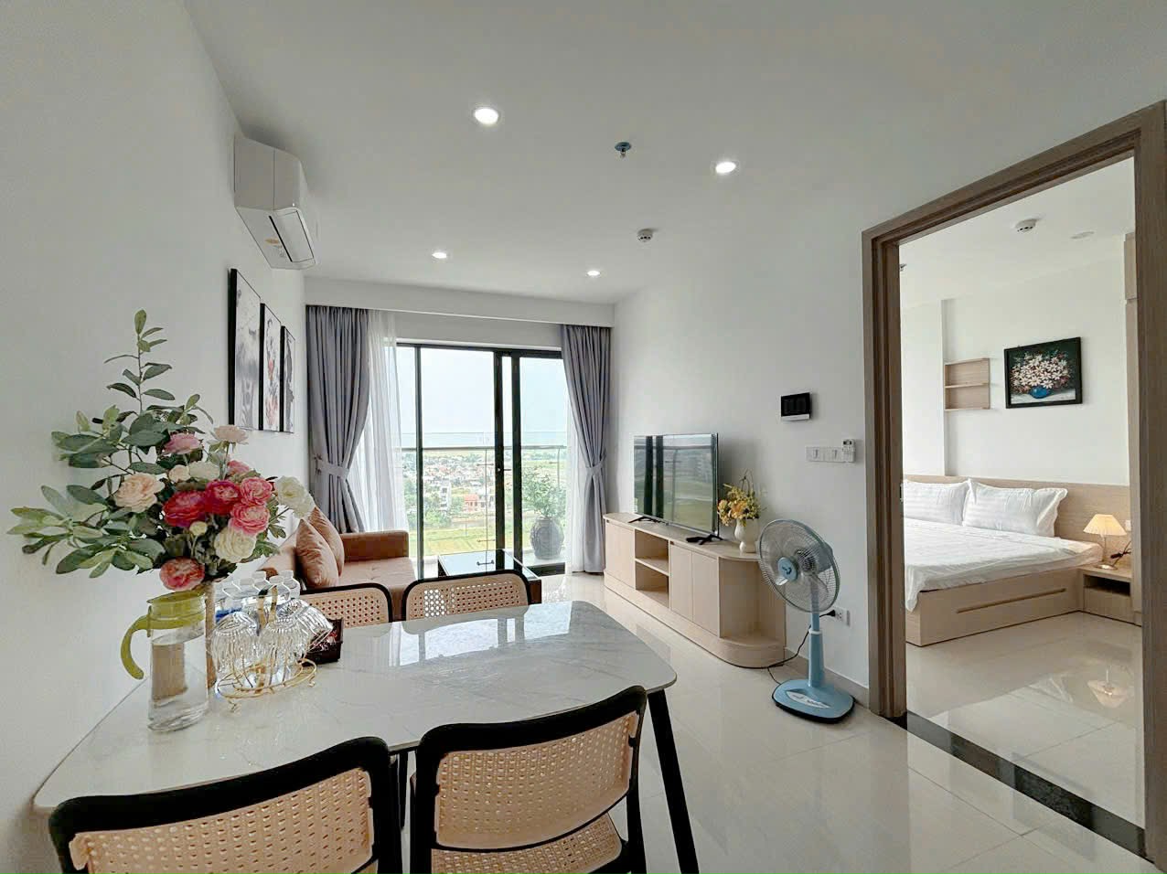 Thương Apartment - A1009