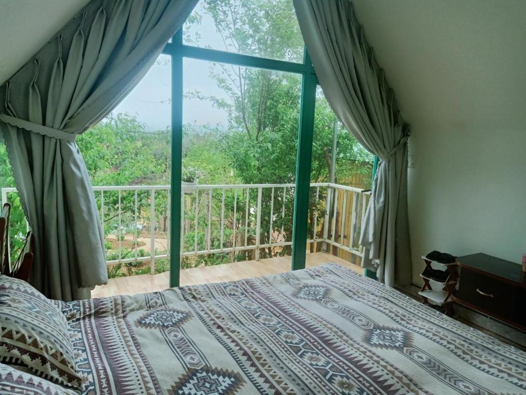 Paradiso Homestay Măng Đen