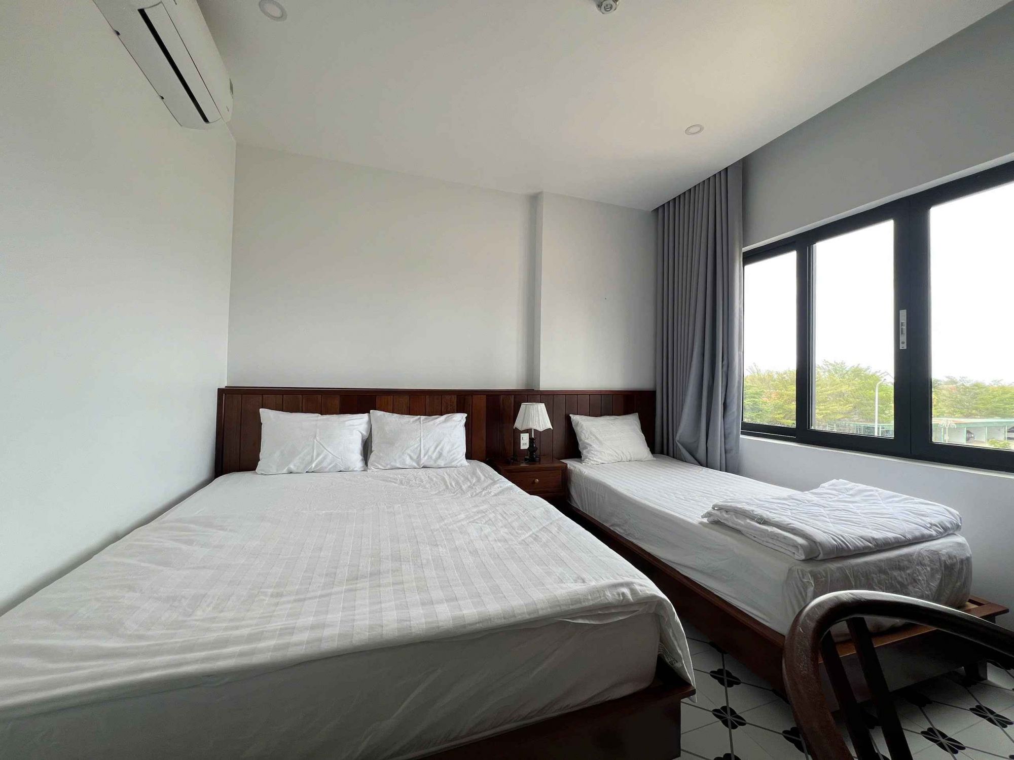 Nhã Hotel