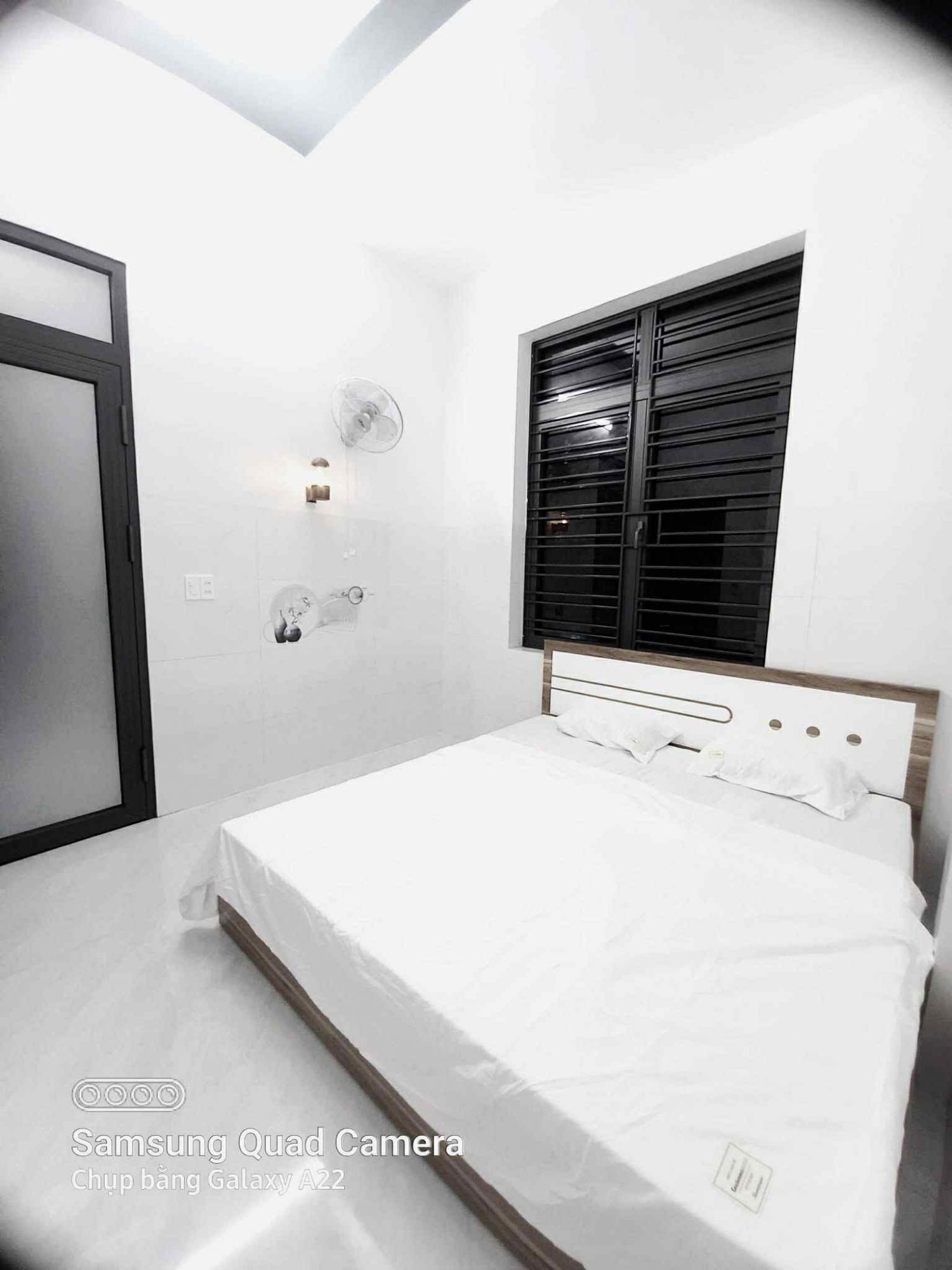 Khách sạn Nhi Thiện