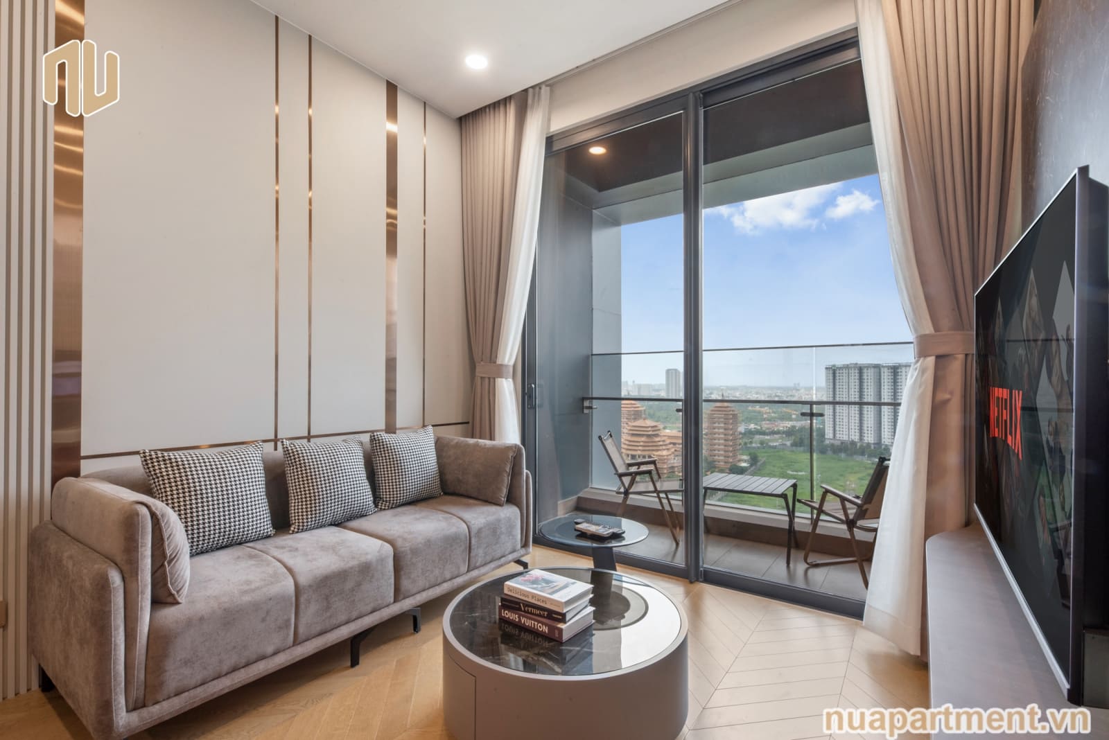 Nu Lumiere Riverside 4