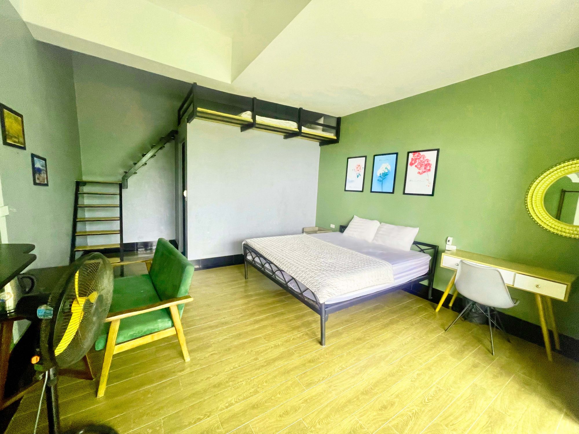 Sunset Villa - Đèn Lồng