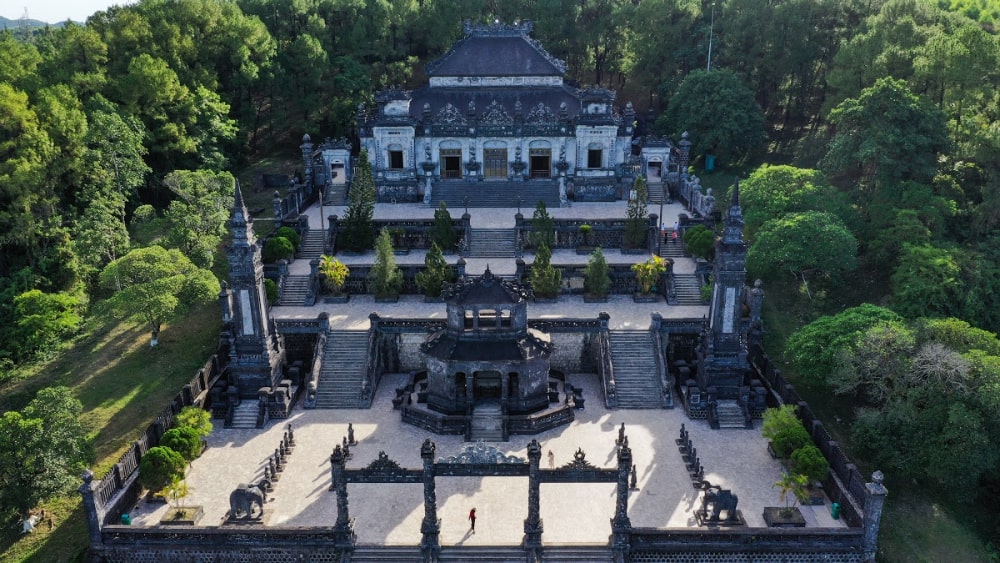 ở huế có địa điểm du lịch nào