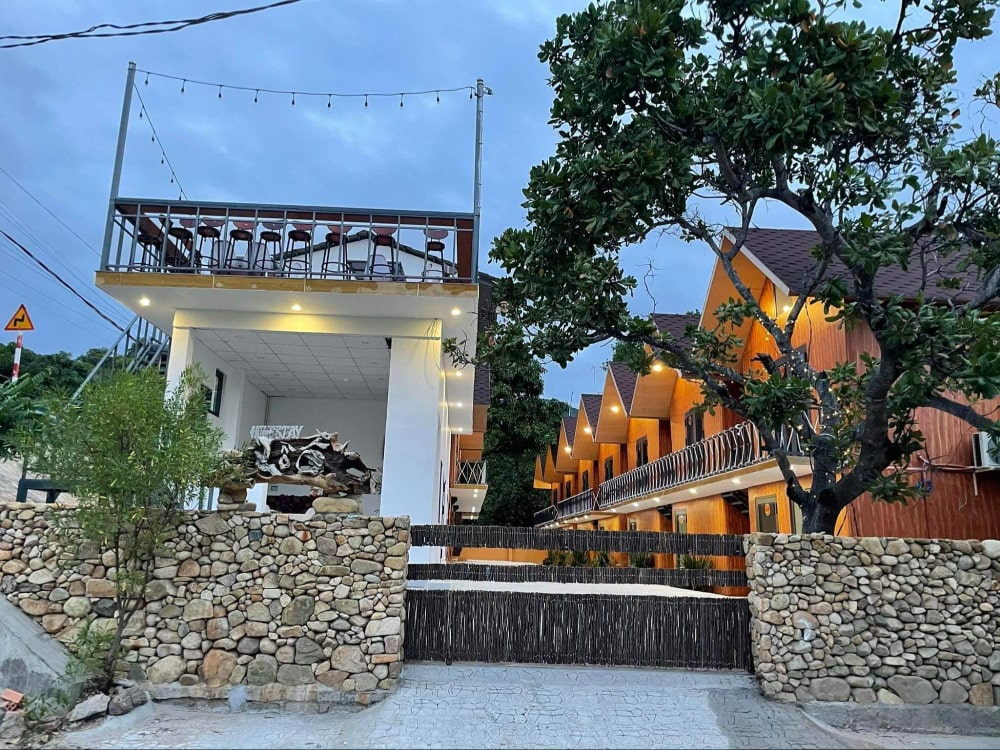 Top 10 homestay Vĩnh Hy - Ninh Thuận view biển đẹp, giá rẻ 2026