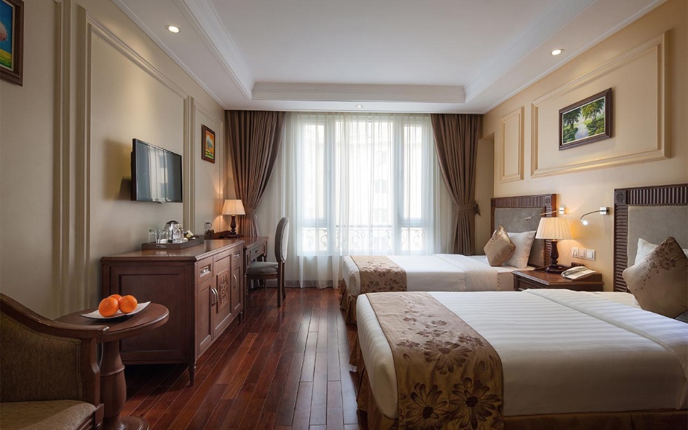 khách sạn gần bờ hồ hoàn kiếm