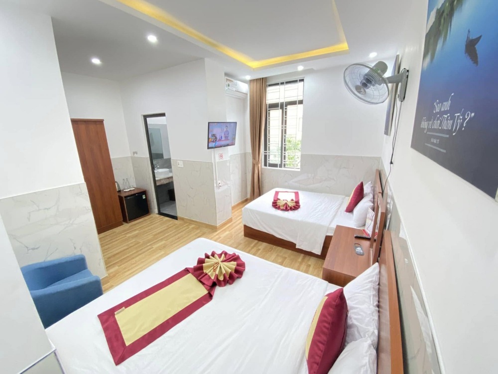 khách sạn gần phố tây huế