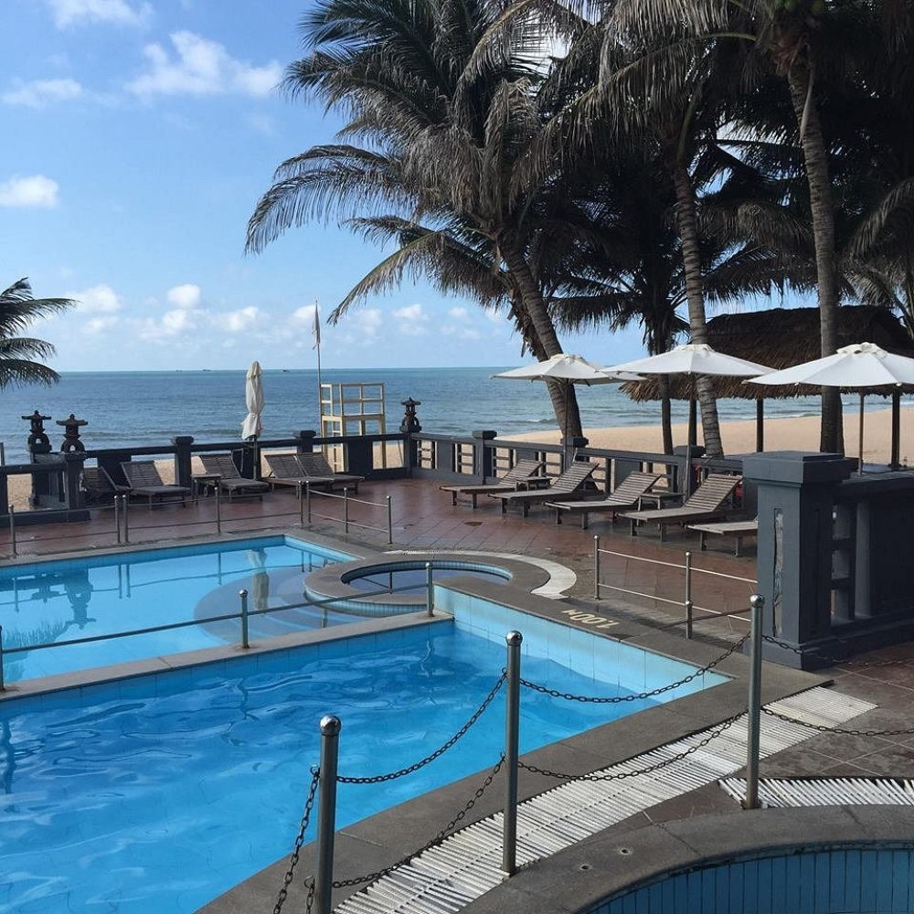 resort vũng tàu có hồ bơi sát biển