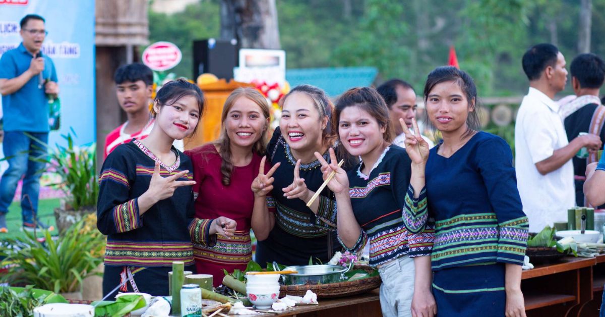 Kon Tum – Du lịch đại ngàn, check-in nhà rông và homestay giữa rừng cao su
